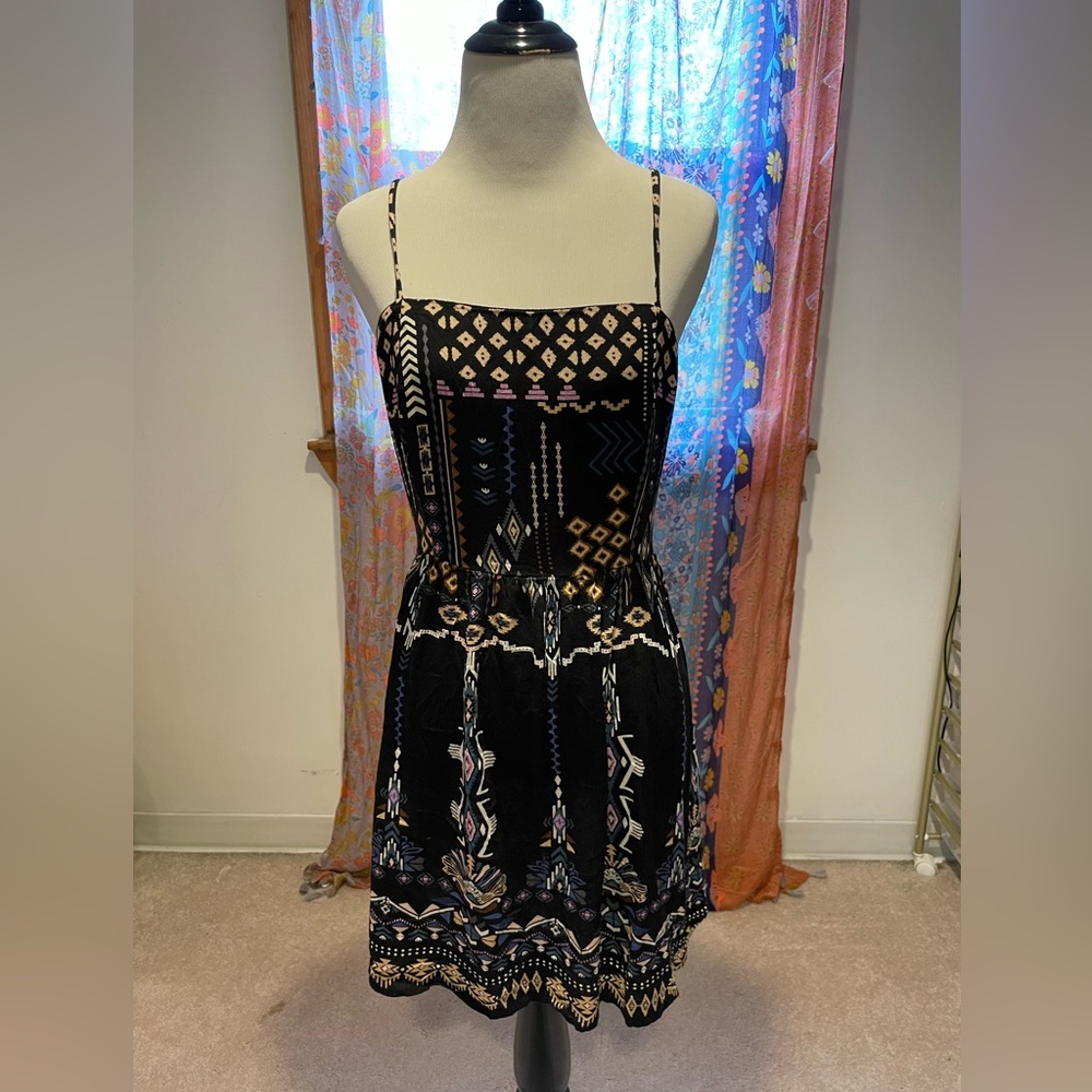 Forever 21 multicolored print tie back dress